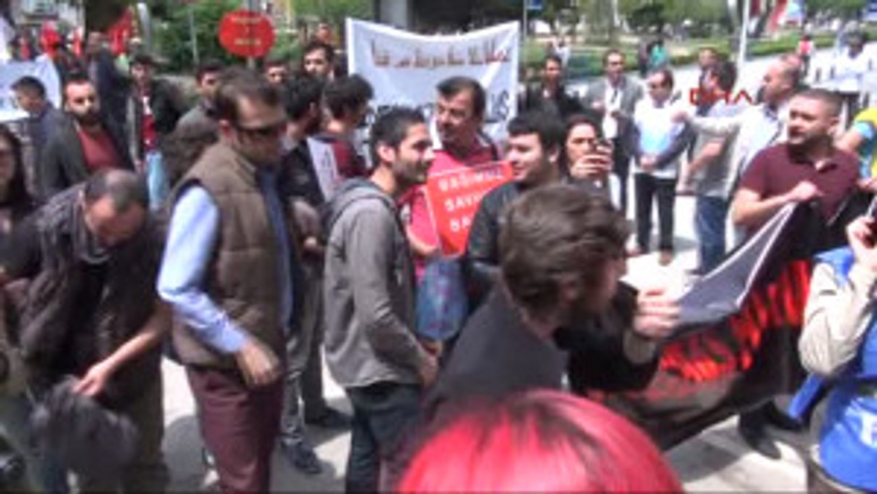 Izmit'te 1 Mayıs Kutlandı