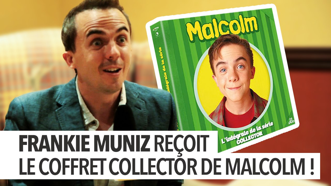 Frankie Muniz reçoit le coffret de l'intégrale de "Malcolm" !