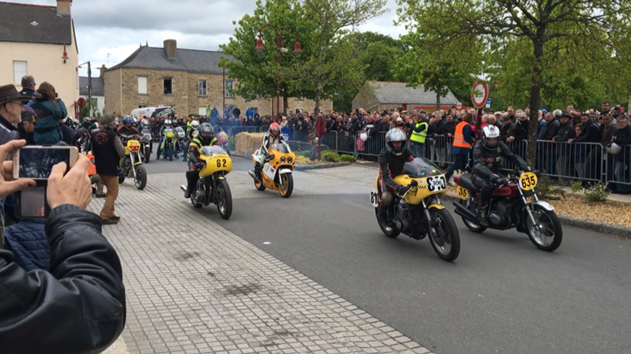 Les motos anciennes assurent le spectacle