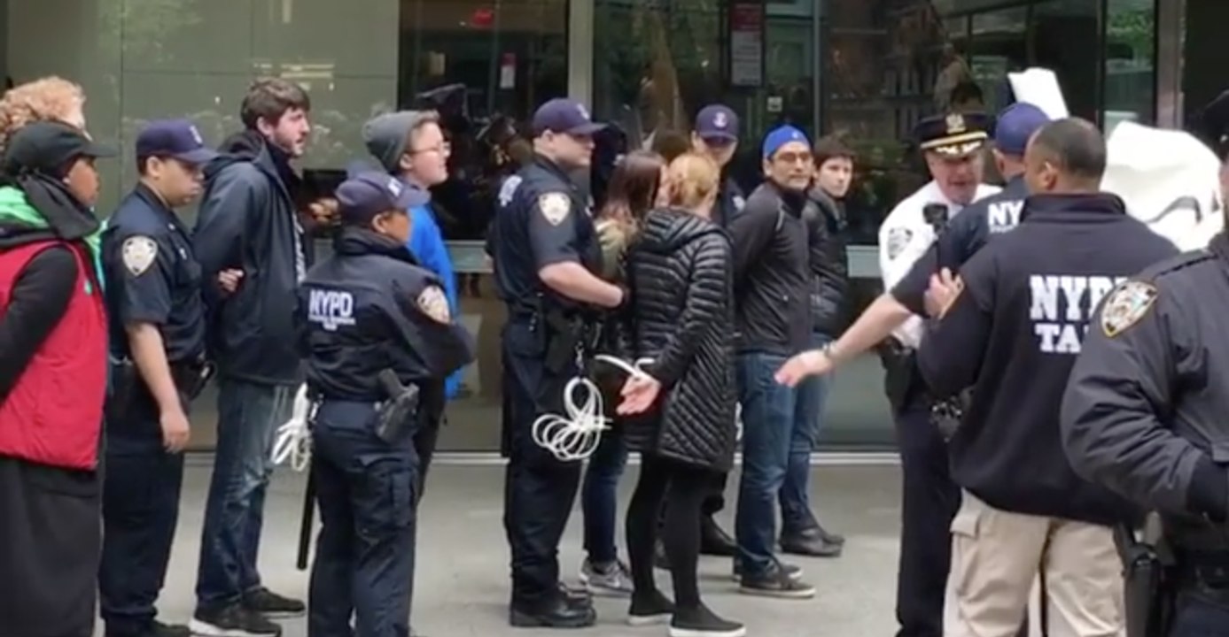 Police Arrest Protesters Blocking JP Morgan Chase HQ in Manhattan