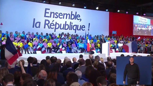 Emmanuel Macron : Madame Le Pen a parfaitement résumé la situation : c’est En marche ! ou crève.