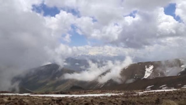 Dağcılar 1 Mayıs'ı Zirvede Kutladı