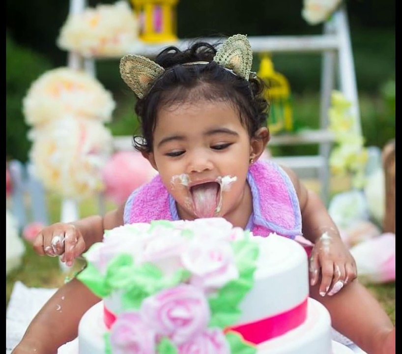 Cricketer Ashwin Ravichandran  Daughter Akhira Cute & Family