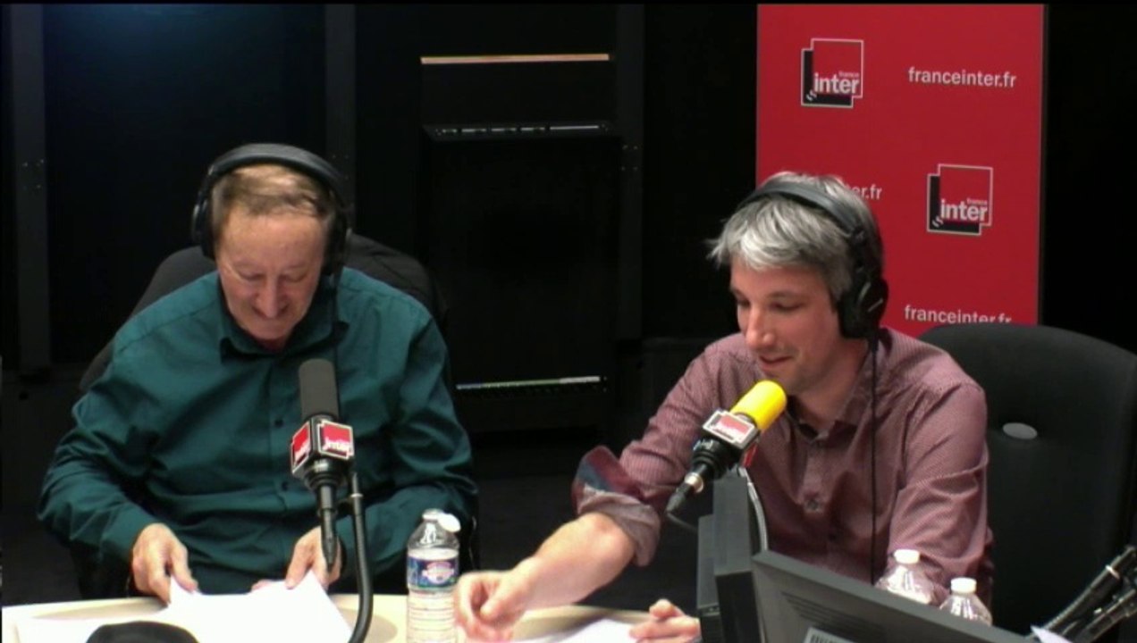 L'arrivée de Nicolas Dupont-Aignan - Le sketch de si tu écoutes, j'annule tout