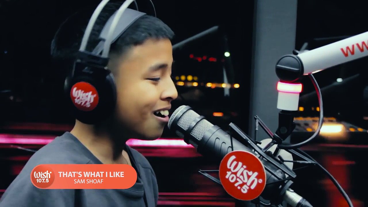 Sam Shoaf covers "That's What I Like" (Bruno Mars) LIVE on Wish 107.5 Bus