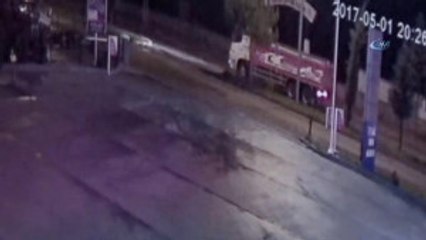 Bir Kişinin Yaralandığı Kaza Güvenlik Kamerasında