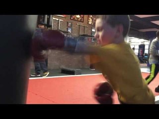 4 Year Old Boxing Prodigy "Spark Plug" Loves Adrien Broner - esnews