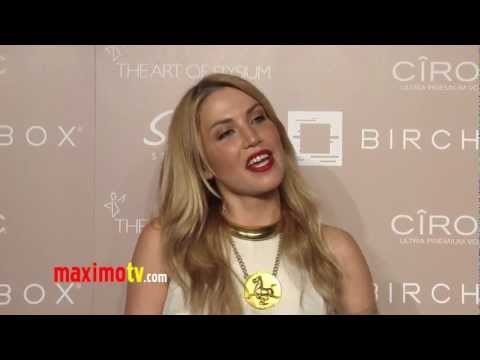 Willa Ford at The Art of Elysium's 4th Annual Pre-Emmy GENESIS Arrivals