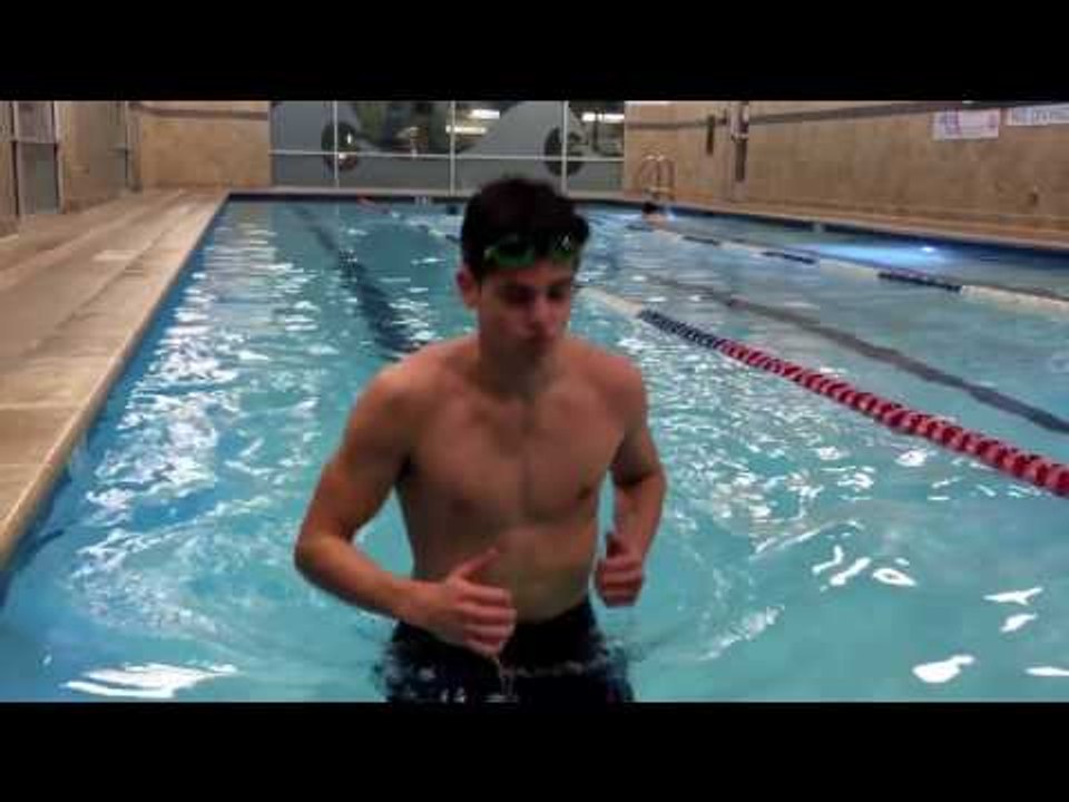 No days off Sunday Nitro Goyri amatuer boxer working in the pool - esnews boxing