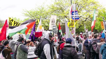 Miles marchan en el Día del Trabajo en EEUU y Latinoamérica