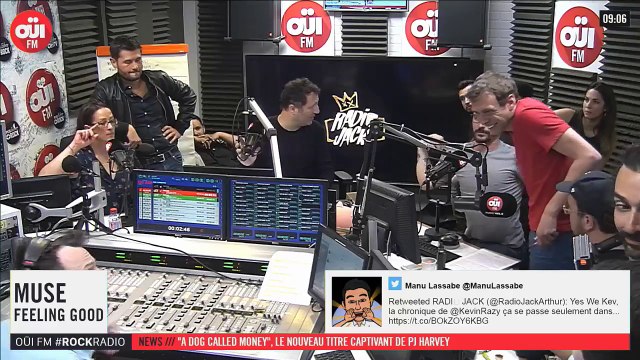 La radio OUI FM en direct vidéo /// La radio s'écoute aussi avec les yeux (2866)