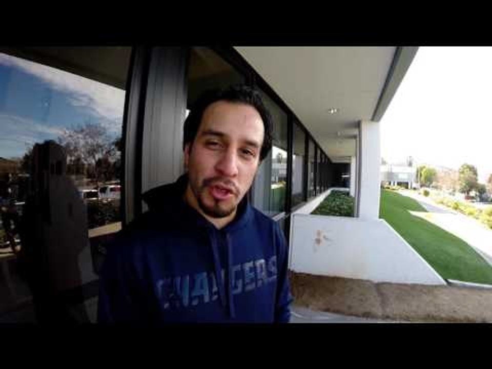 chris martin 28-9 loves boxing!!! EsNews Boxing