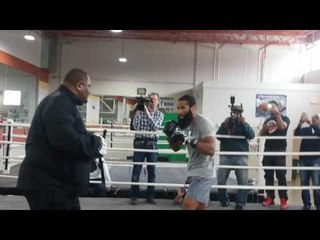 Lamont Peterson Sick Mitt Work Speed and Power!!! EsNews Boxing