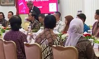 Jokowi Peringati Hardiknas dengan Para Pegiat Literasi