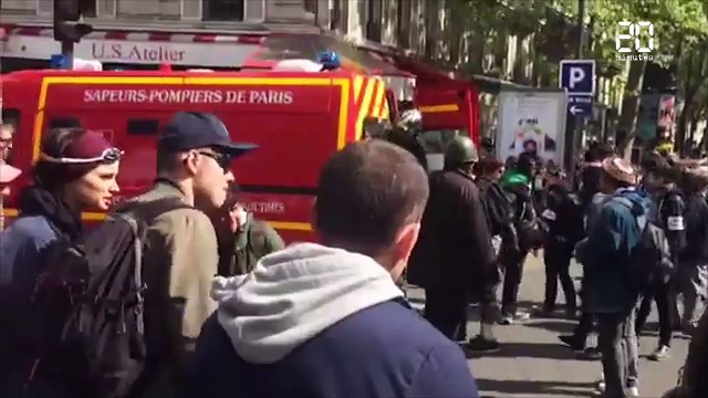 Échauffourées lors de la manifestation contre le FN à Paris