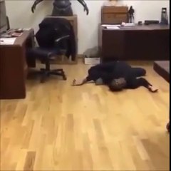 There are no strings on me.... HANS!!!