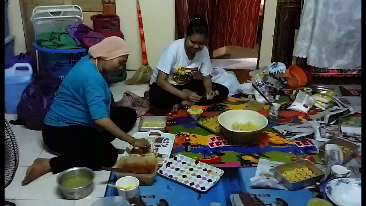 Buat kueh rayaAidilfi