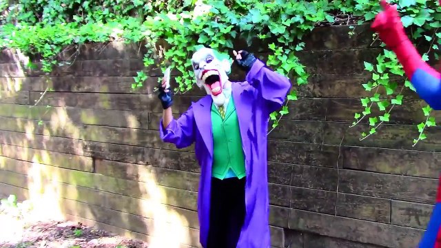 muhteşem süper örümcek adam( spiderman ) ve elsa mutfakta ( çizgi film tadında )