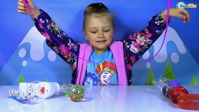 РЕЖЕМ ИГРУШКИ Что Внутри? Писающий Унитаз и Кровавый Глаз - Приколы для детей