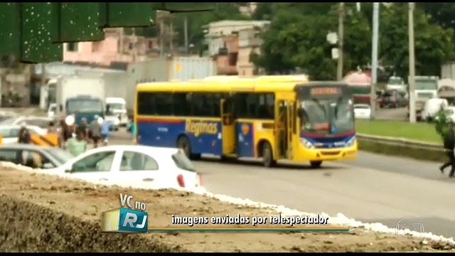 Ônibus são incendiados na Rodovia Washington Luís e na Aveni-2