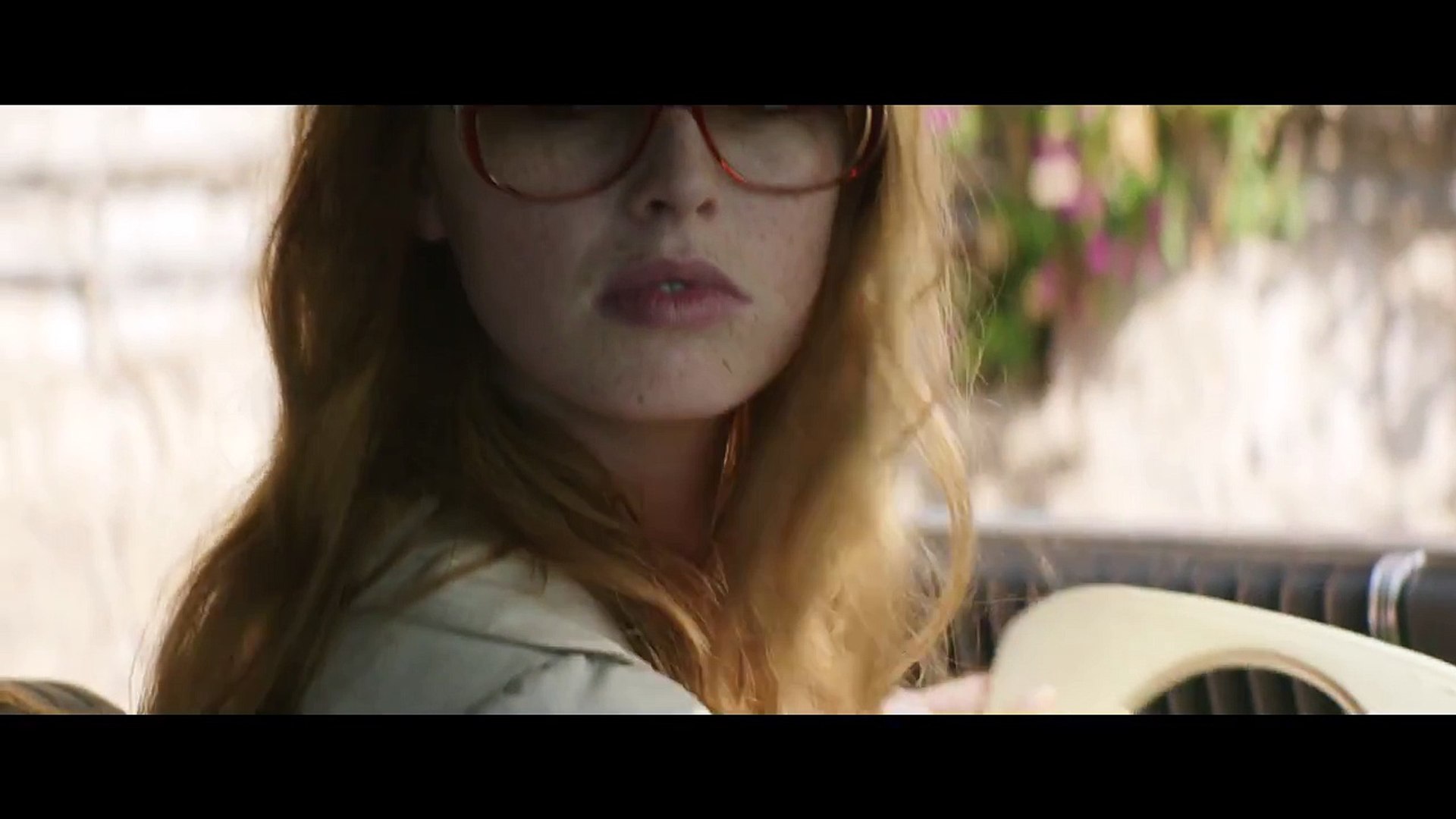 Uma Dama de Óculos Escuros Com Uma Arma No Carro - Trailer Legendado -  Vídeo Dailymotion