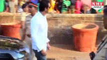 [MP4 360p] Bollywood Fraternity Attends Vinod Khanna’s Funeral _ Amitabh , Rishi