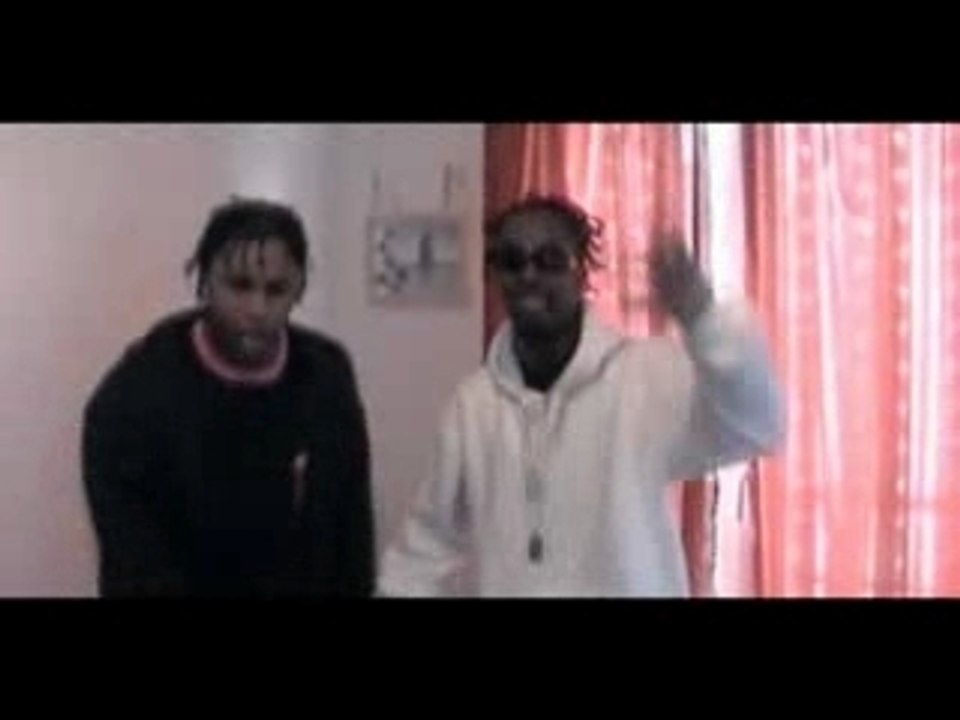 Freestyle G'nius ft AyernO