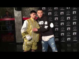 Robert Garcia and Jonathan Navarro seconds before getting into ring - esnews boxing