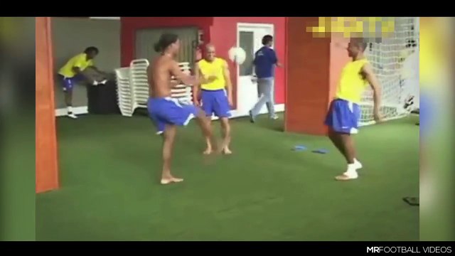 Batalha de Dribles- Ronaldinho Gaúcho vs Neymar Jr ● Freestyle