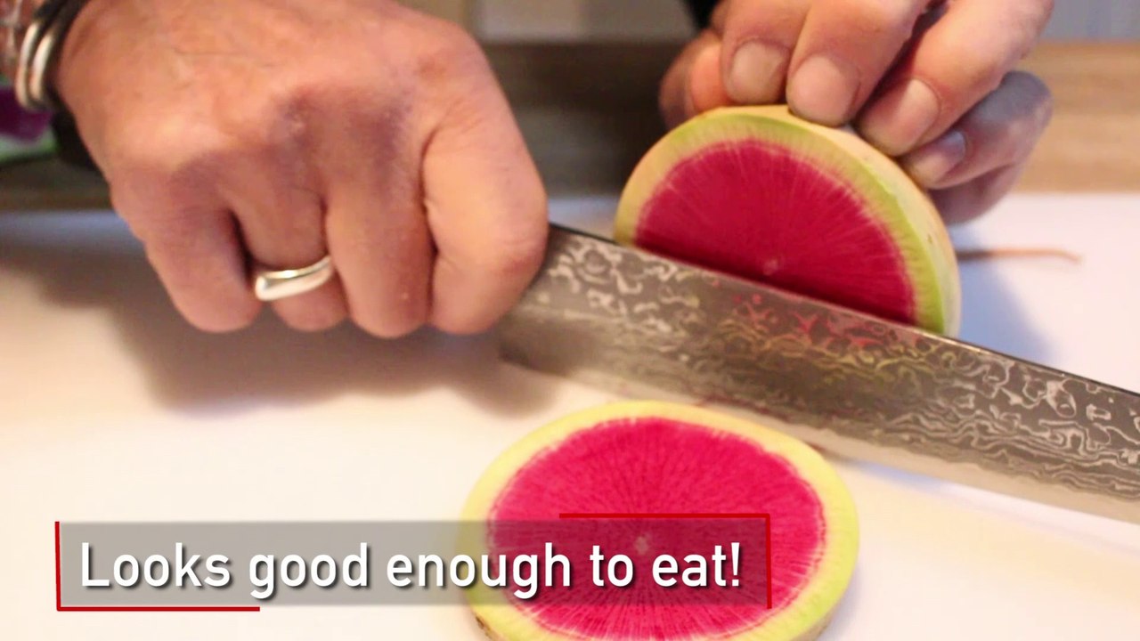 Watch the Photographer Behind Sliced Open Foods Work His Magic