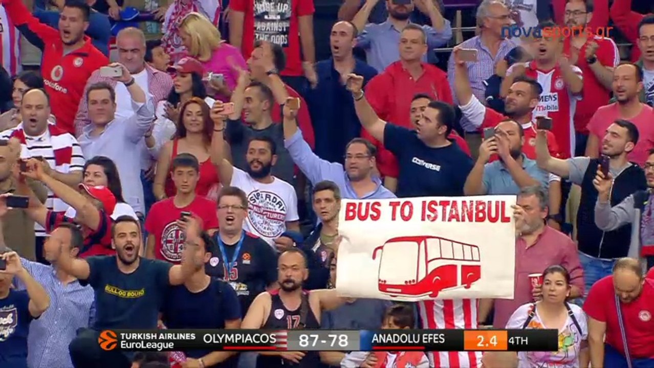 Η καζούρα των οπαδών του Ολυμπιακού με το λεωφορείο - Ολυμπιακός vs Αναντολού Εφές – 02.05.2017