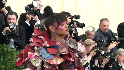 Les célébrités se retrouvent pour la gala annuel du Met