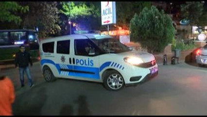 Uyusturucu Satıcısı Satmak İçin Taşıdıgı Haplardan Kullanınca Yakayı Ele Verdi