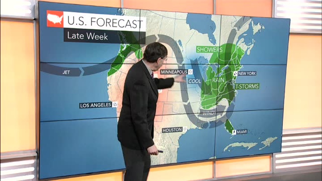 Chilly weather taking hold in Midwest and East
