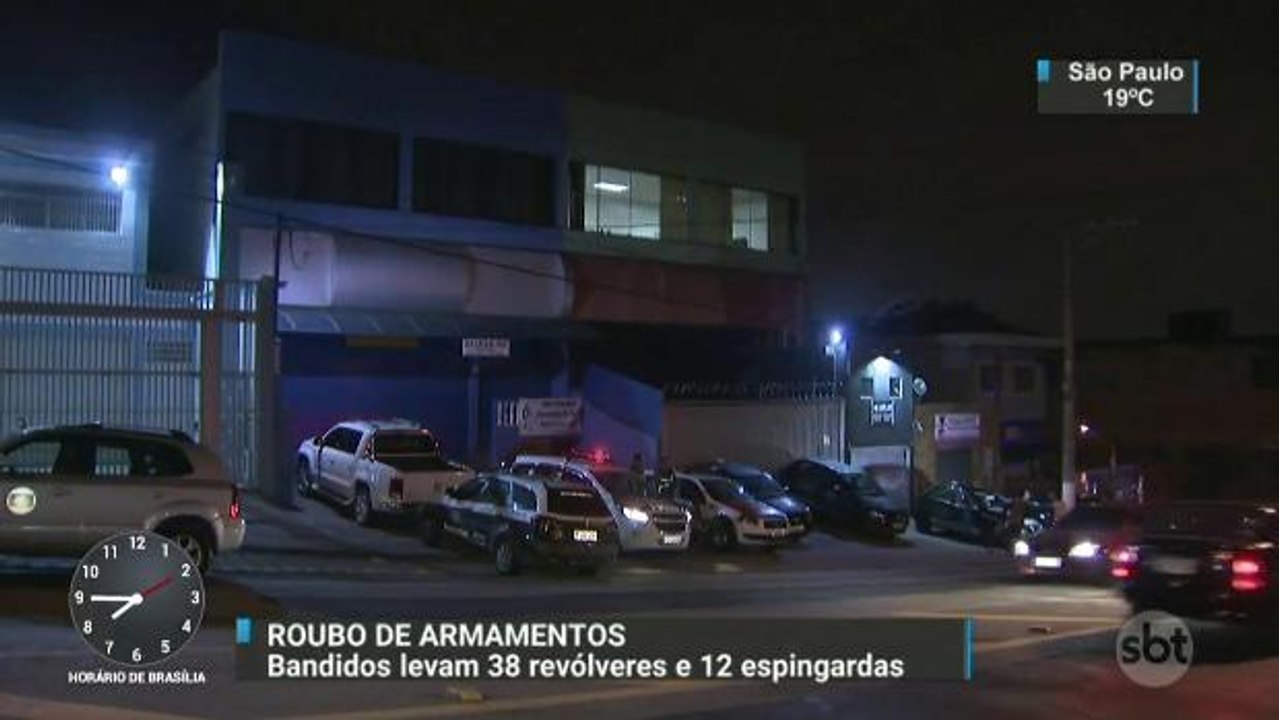 Bandidos invadem empresa de segurança e roubam 50 armas