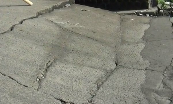 Hujan Deras, Jembatan di Depok Ini Ambles