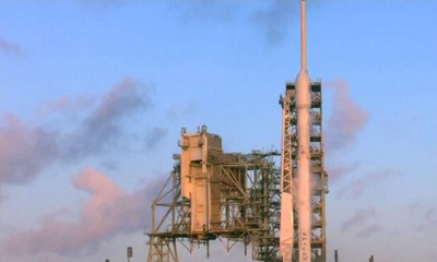 Spacex Cetak Sejarah Luncurkan Satelit Militer AS