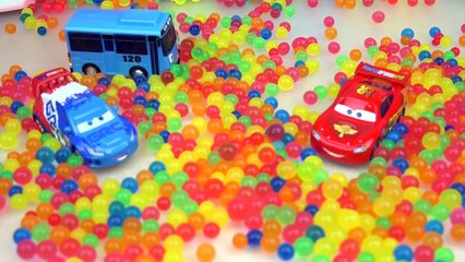 Bus car toys and Pororo baby doll picnic play