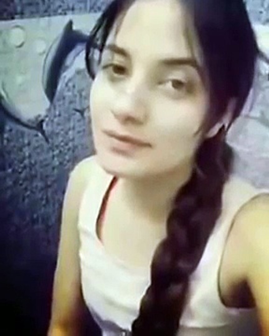 Beautiful Girl Singing Hindi Song Lyrics Amezing Voice Video Dailymotion