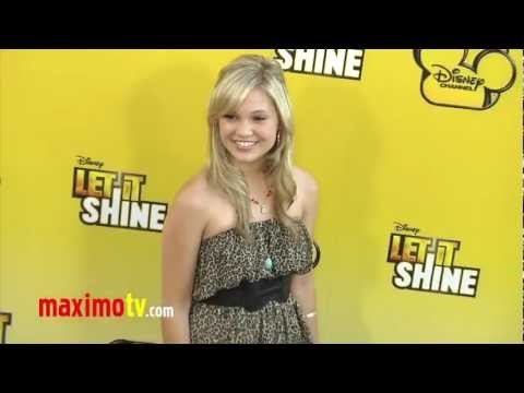 Olivia Holt Let It Shine Premiere Arrivals - Maximo TV Red Carpet Video