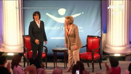 Clinton dice que perdió la elección por Rusia, WikiLeaks y FBI