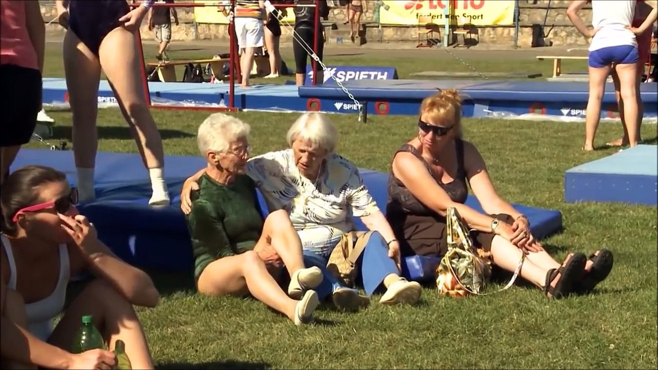 92 yaşındaki jimnastikçi görenleri hayrete düşürüyor