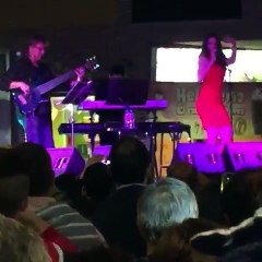 Nuria Fergó en concierto en Maracena (Granada) 1