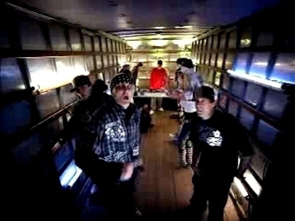 Kottonmouth Kings "Everybody Move"