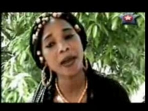 BIKUTSI LADY PONCE (LE VENTRE ET LE BAS VENTRE...)