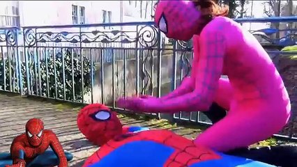 Pink Spidergirl KIDNAPPED! Spiderman KISSING Spidergirl Fun Princess & Heroes Vi