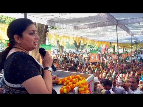 Smriti Irani helps Kashmiri boy to fullfil IIT dream