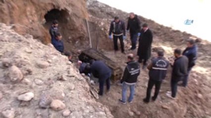 Bakanlık'tan Rus Generalin Tabutuyla İlgili Açıklama: "İçinden Pırlanta Kılıç Çıkmadı"