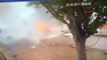 Kilis Azez Ilçe Merkezinde Bombalı Saldırı Patlama Anı Kamerada