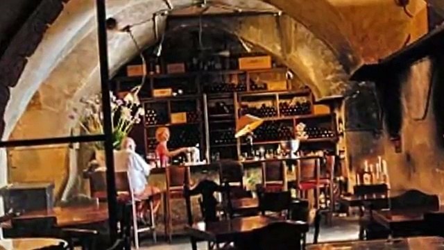 להשכרה בתל אביב - רזיאל 25 - (בר יועזר יין לשעבר) - הושכר !!! -תיווך שקוף - TLV Real Estate